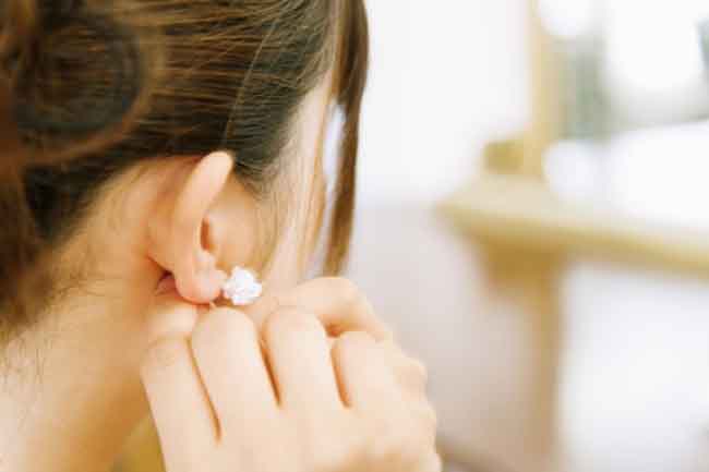 ears pierced in hindi 2