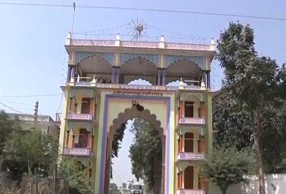 gadhva-ashram-kashi-yadav